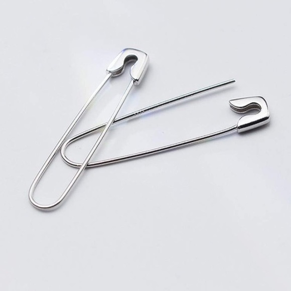 🧷✨NWT✨ 🧷925 Silver Safety Pin Earrings-Large - Picture 5 of 5